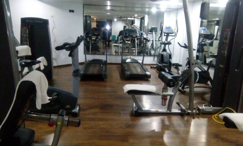 Hotel Grand Dhillon