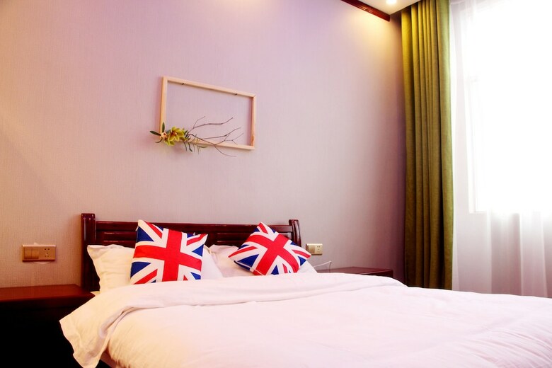 Hostal Bayou Youth Hostel