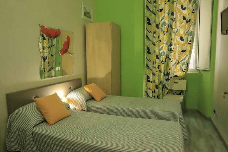 Hostal Rom�n Holidays Hostel