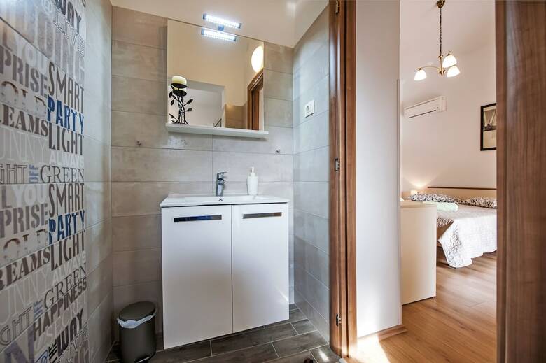 Hotel Apartments & Rooms Chiara