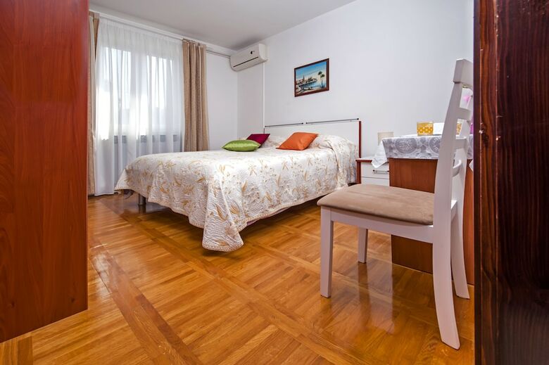 Hotel Rooms Stefania