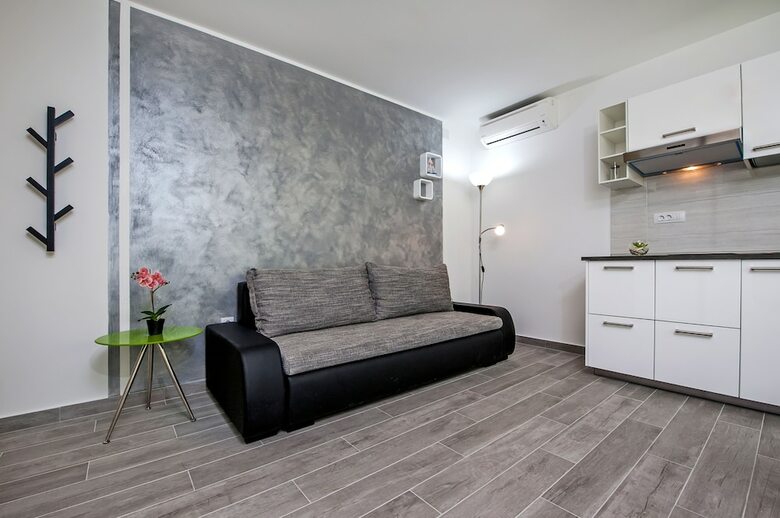 Apartment And Studio Tereza