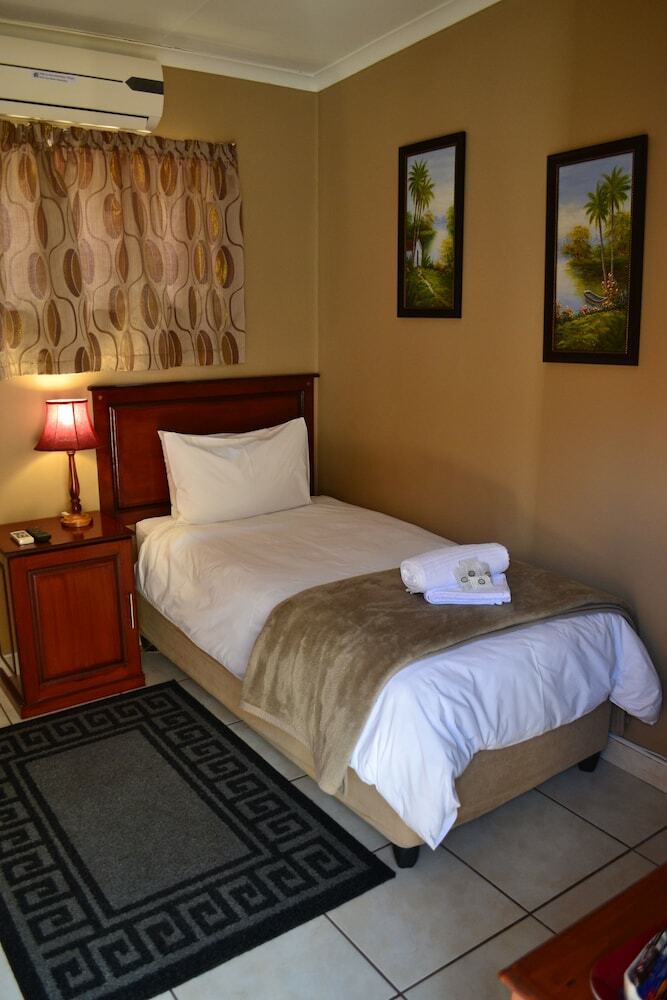 Bed & Breakfast The Oval Guesthouse