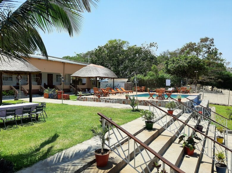 Lakeside Hotel