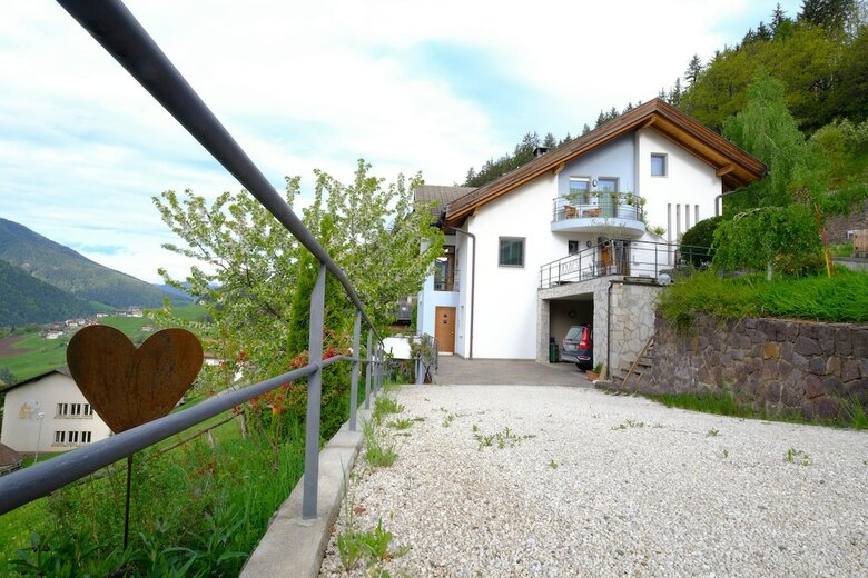 Art  Appartment Schatzer