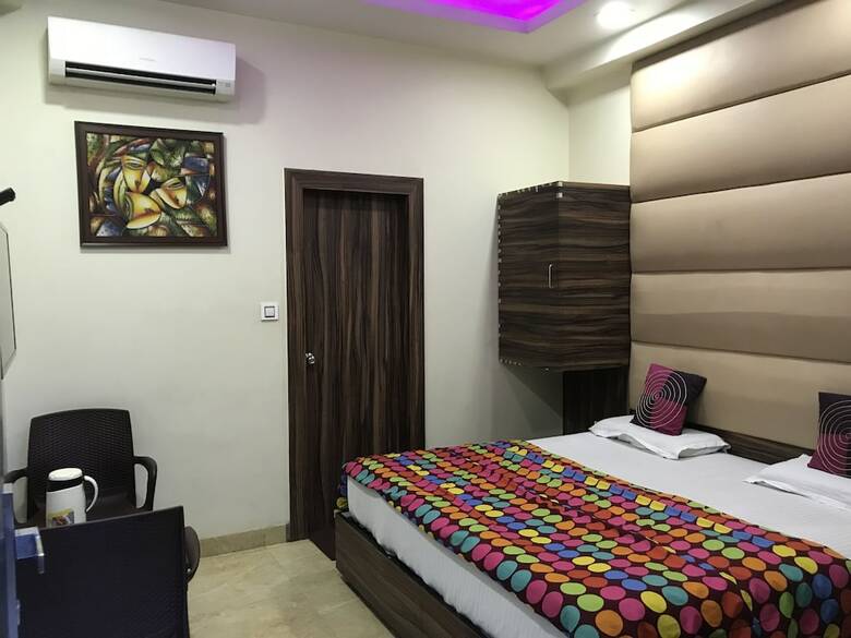 Hotel Samrat Gurgaon