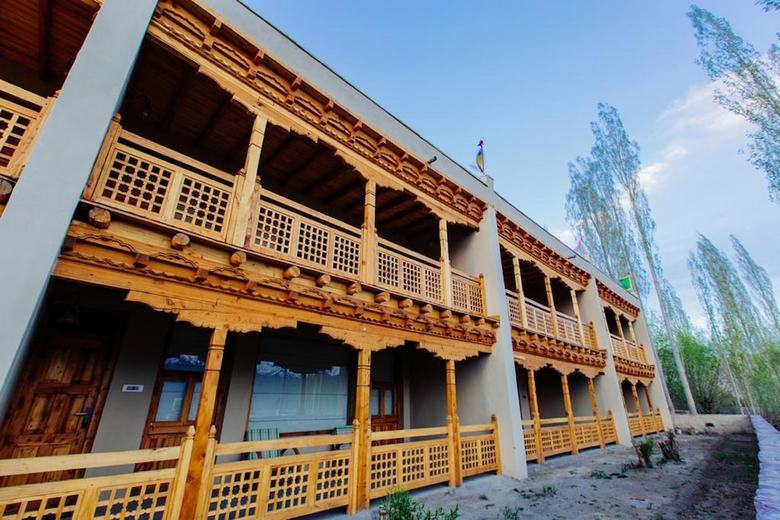 Hotel Ladakh Sarai Resort