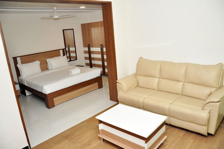 Hotel Santhoshpuri