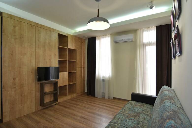 Gallery Apartment A
