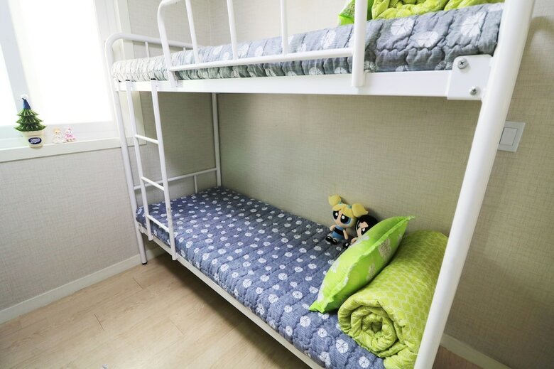 Hostal Four Seasons House - Hostel, Women Only