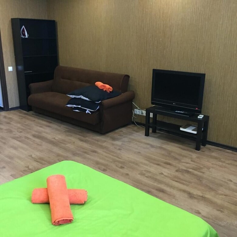 Apartment Es On 8-ya Liniya V.o 59
