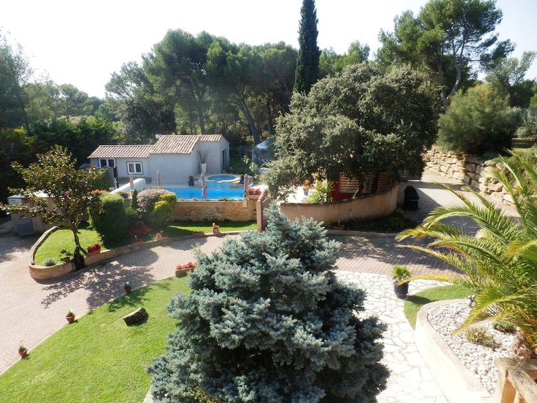 Bed & Breakfast Mas Les Vieux Chenes