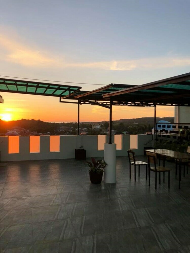 Navsot Hotel