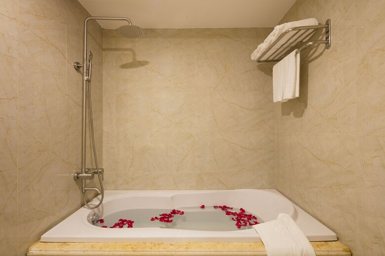 Sea Pearl Hotel