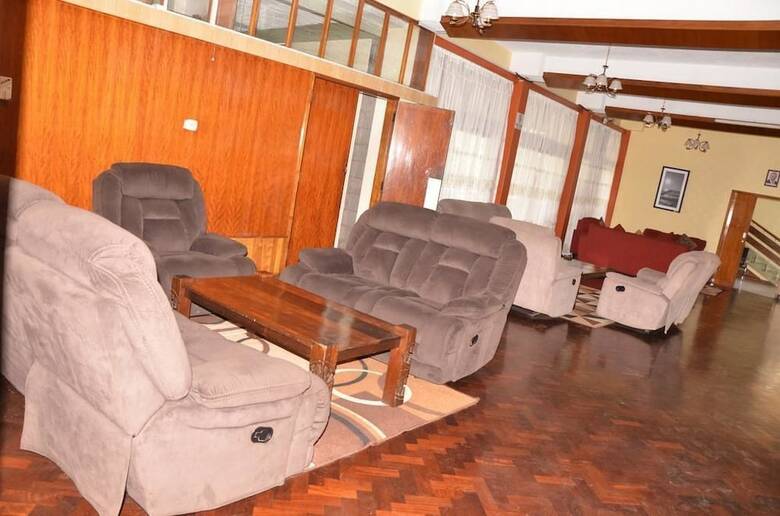 Hotel United Kenya Club