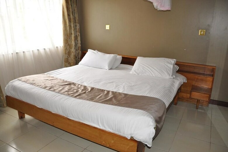 Hotel United Kenya Club