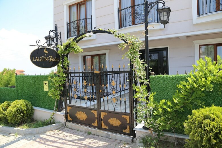 Hotel Lp Lagun Palas