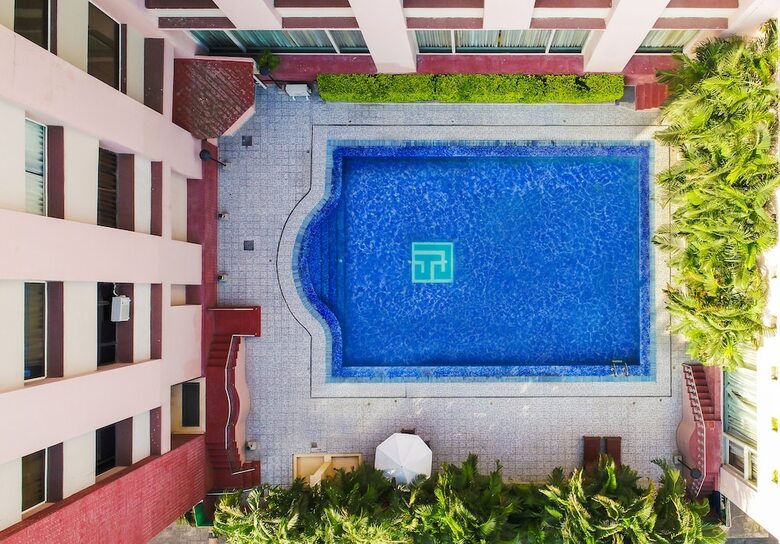 Hotel The Piccadily Lucknow