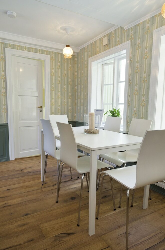Briet Apartments