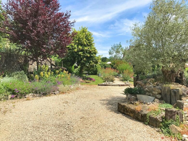 Agroturismo Domaine C�t� Granges