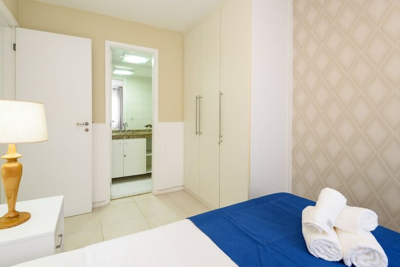 Omar Do Rio - Apartamento Cobr