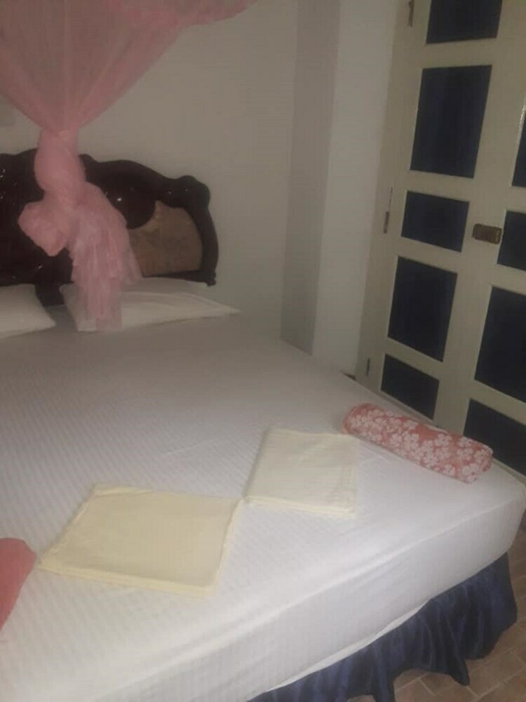 Bed & Breakfast Home Stay Strand