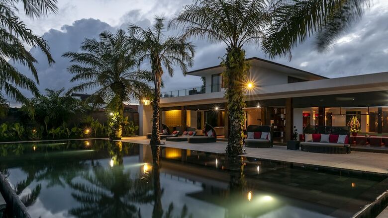 Supernova Private Boutique Retreat Villa