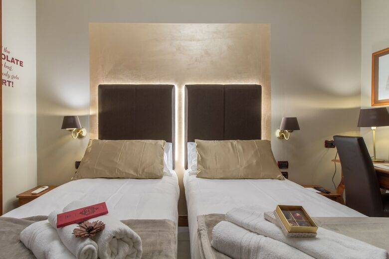 Oro Hotel