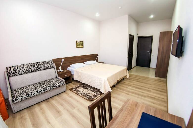 F&G Hotel