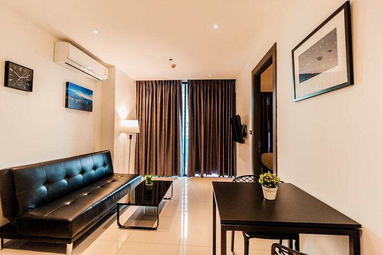Apartamentos The Point Pratumnak By Psr