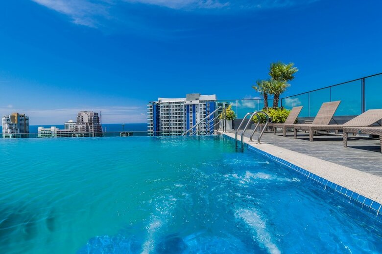 Apartamentos The Point Pratumnak By Psr