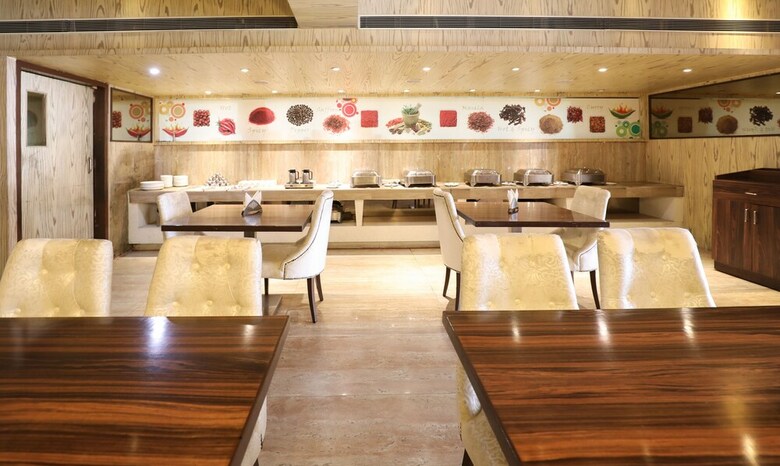 Hotel Treebo Select Grand Premier Suites
