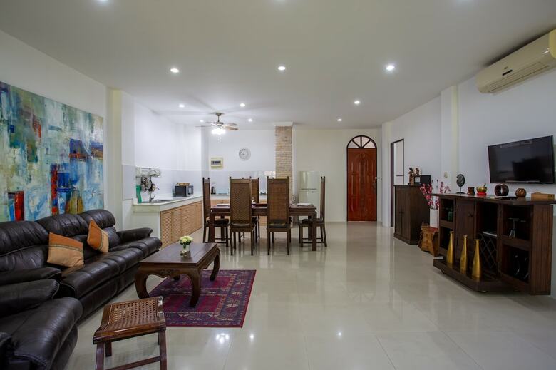 Apartamentos Brodie Rawai Resort