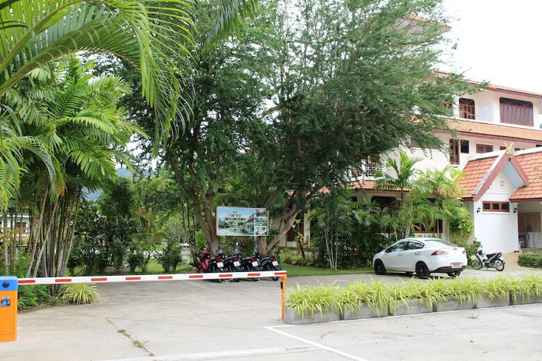 Apartamentos Brodie Rawai Resort