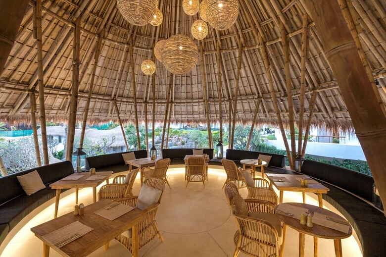 Hotel Eden Beach Resort And Spa