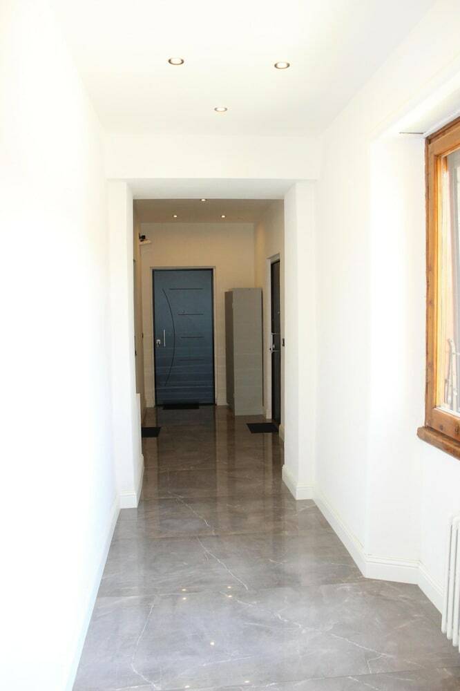 Art Apartment Stazione B