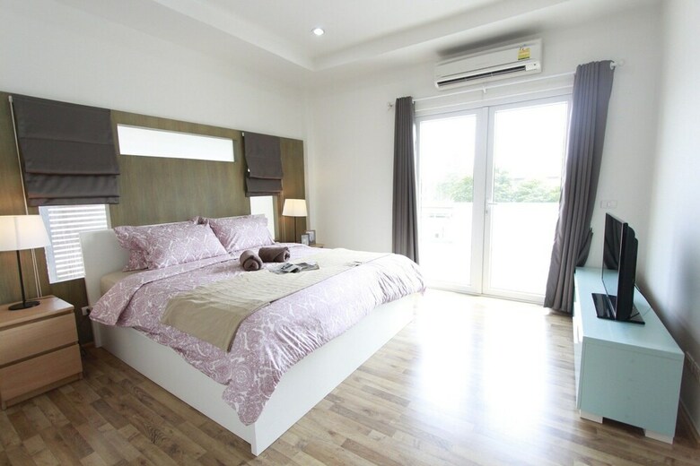Anb Pool Villa 4br Beachfront In Pattaya