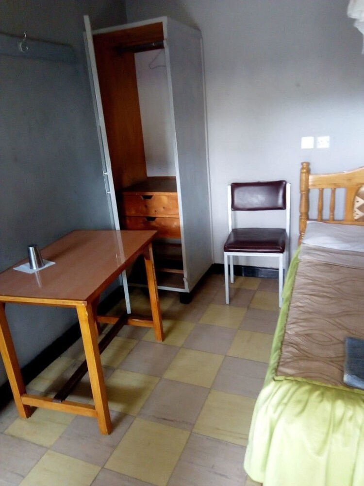 Hotel Nanyuki Simba Lodge