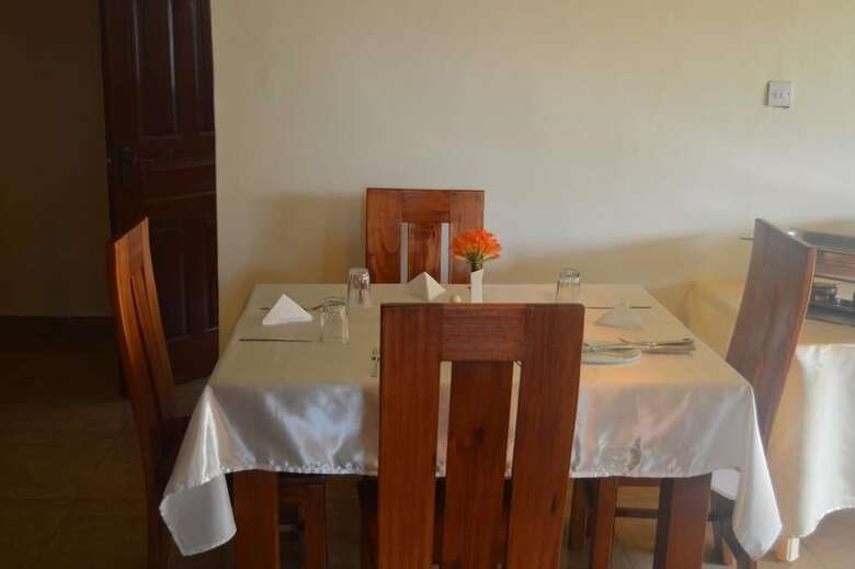 Hotel Jari Inn Bistro