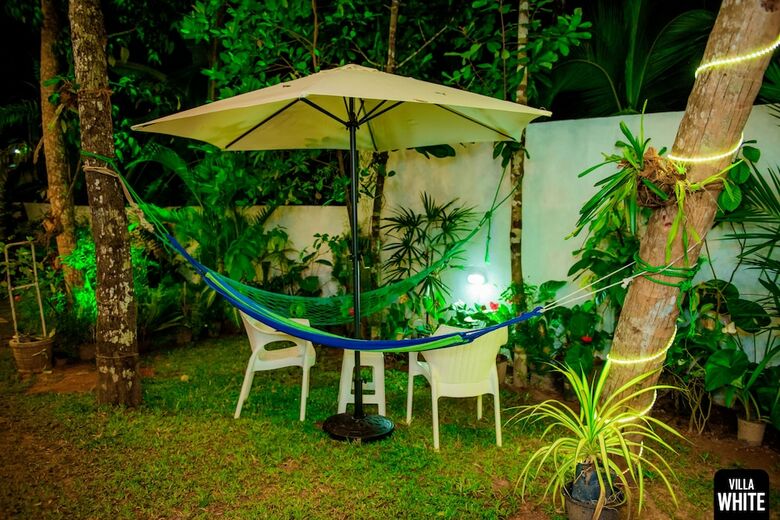Hotel Villa White