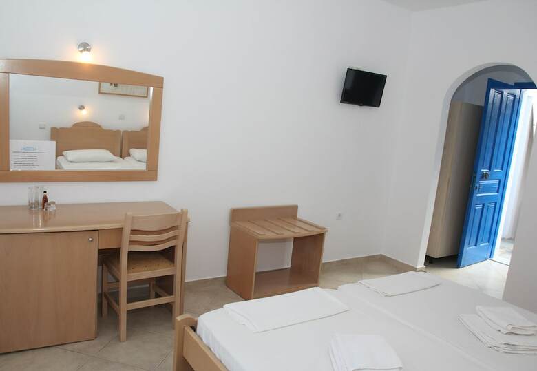 Aiolos Hotel