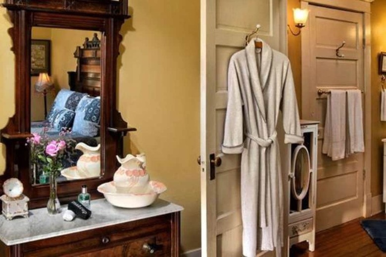 The Carriage House Bed And Breakfast