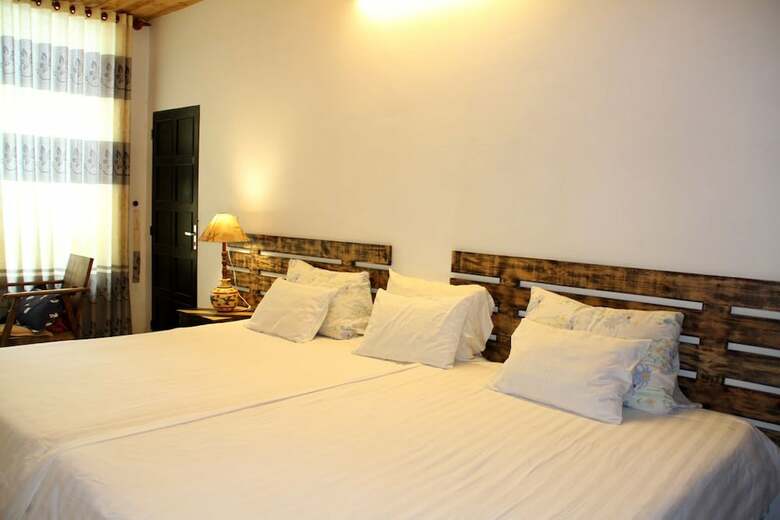 Hotel Abs House