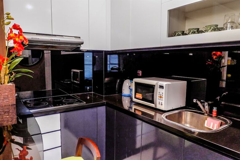 Comfy Apartment At Gandaria Heights