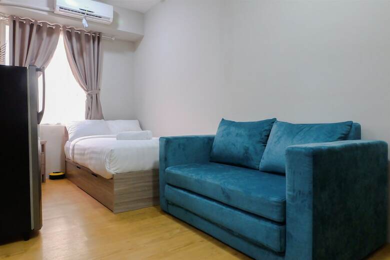 Spacious Pool View Menteng Square Apartment