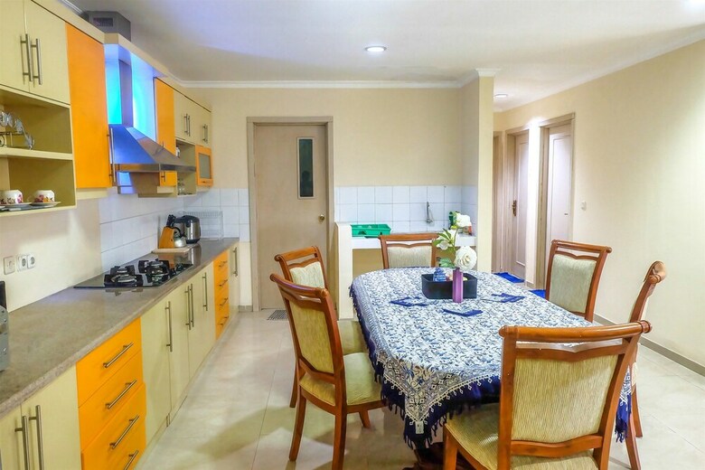Best Spacious Apartment Permata Senayan