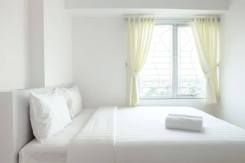 Spacious & Clean Bassura Apartment