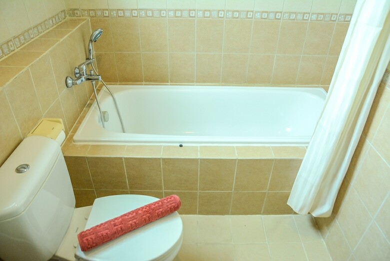 Best Spacious Hampton's Park Apartment
