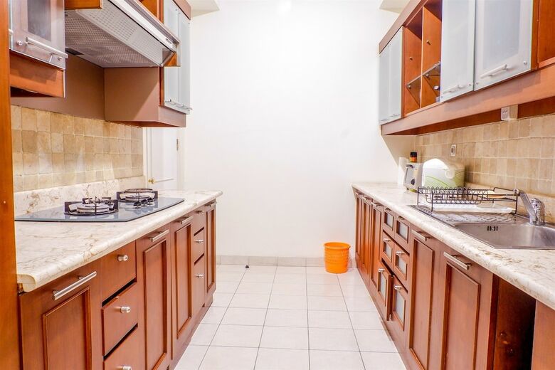 Premium Location Ambasador 2 Apartment