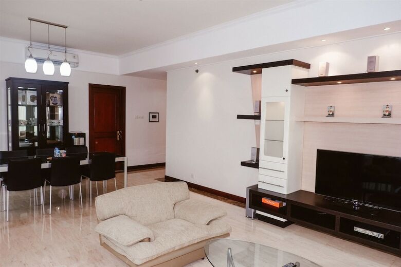 Luxurious And Spacious Casablanca Apartment Next To Kokas